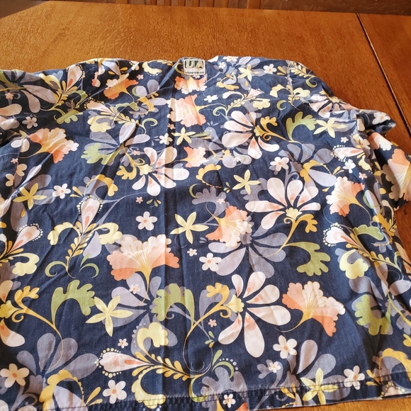 Scrub jacket - Picture 3 of 3